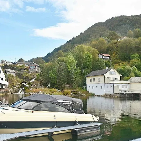 Appartement Two-bedroom Holiday In 2 Uggdal