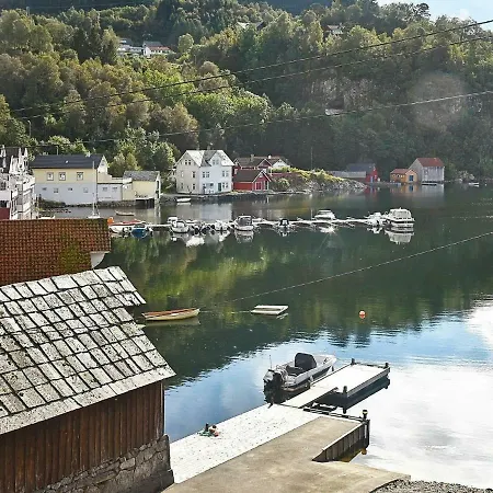 Two-bedroom Holiday In 2 Appartement *