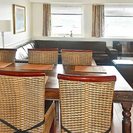 Two-bedroom Holiday In 2 * Uggdal