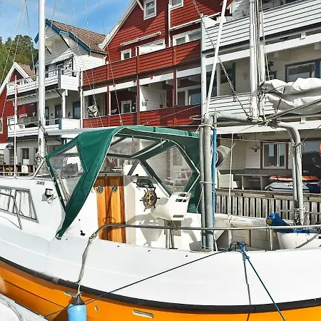 Lejlighed Two-bedroom Holiday In 2 Uggdal